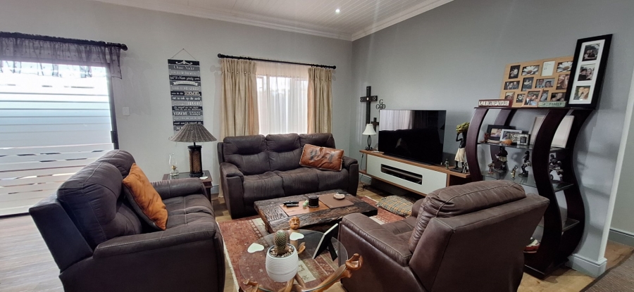 3 Bedroom Property for Sale in Albertinia Western Cape